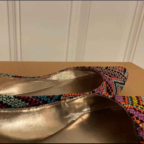 STEVE MADDEN Cross Stitch Haanna Flat - Picture 8 of 8